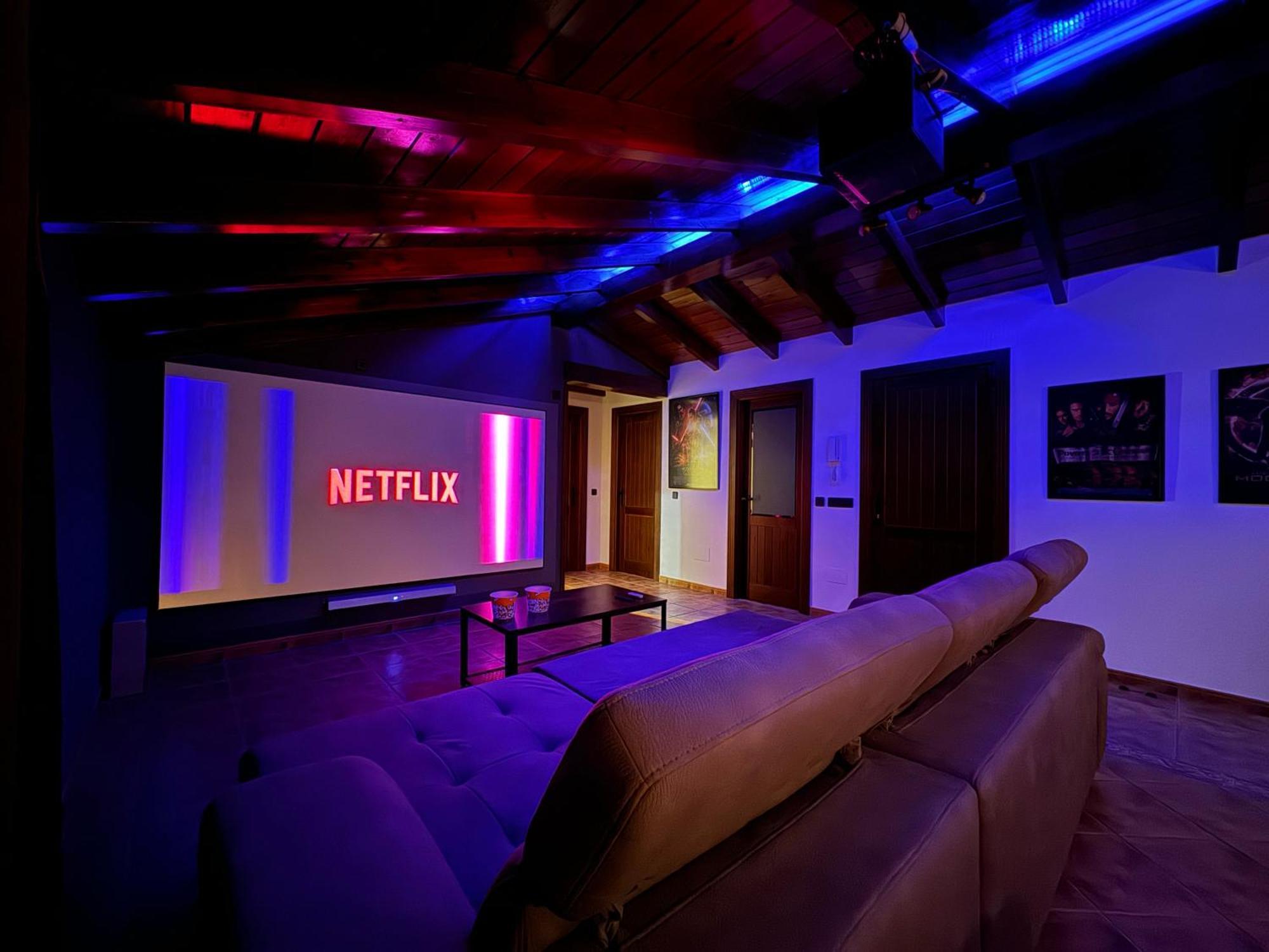 El Parral - Piscina Y Sala De Cine Ferienhaus *